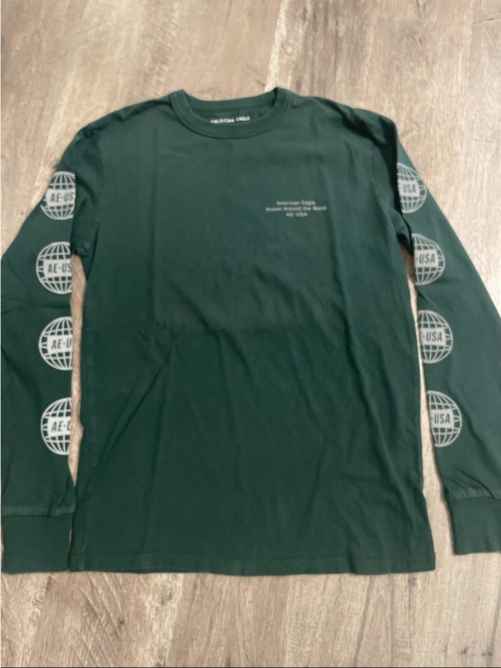 American Eagle Outfitters Dark Green Long Sleeve Graphic Tee